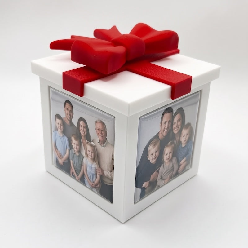 Magnet Christmas Present Frame with 4 Magnets Bundle